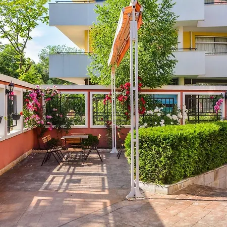 Welcoming Charming Studio Walk To Beach Apartamento *