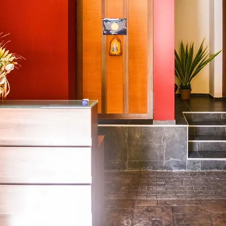 Welcoming Charming Studio Walk To Beach Apartament *