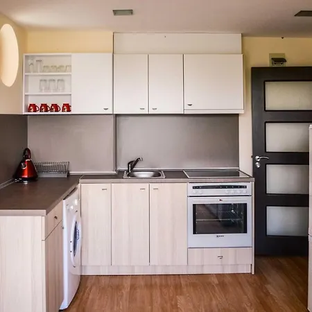 Apartament Welcoming Charming Studio Walk To Beach Ravda