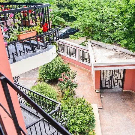 Apartament Welcoming Charming Studio Walk To Beach