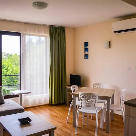Welcoming Charming Studio Walk To Beach Ravda
